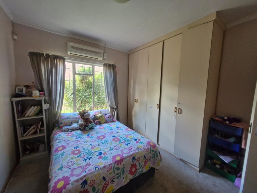 3 Bedroom Property for Sale in Rhodesdene Northern Cape